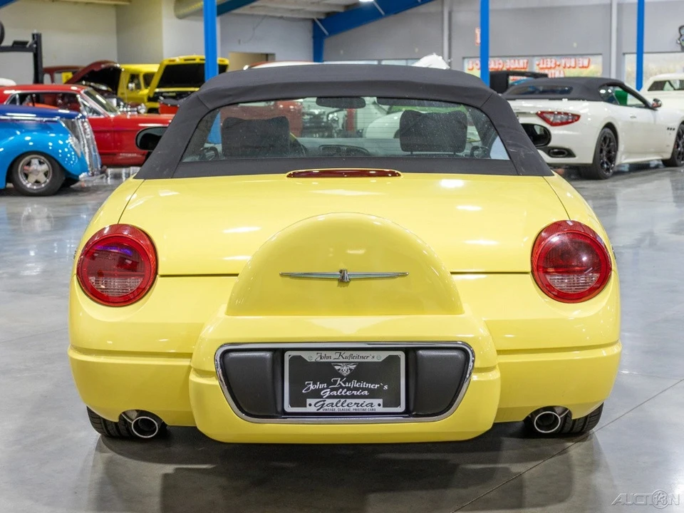 2002 Ford Thunderbird 11th Gen - Image 14 of 21