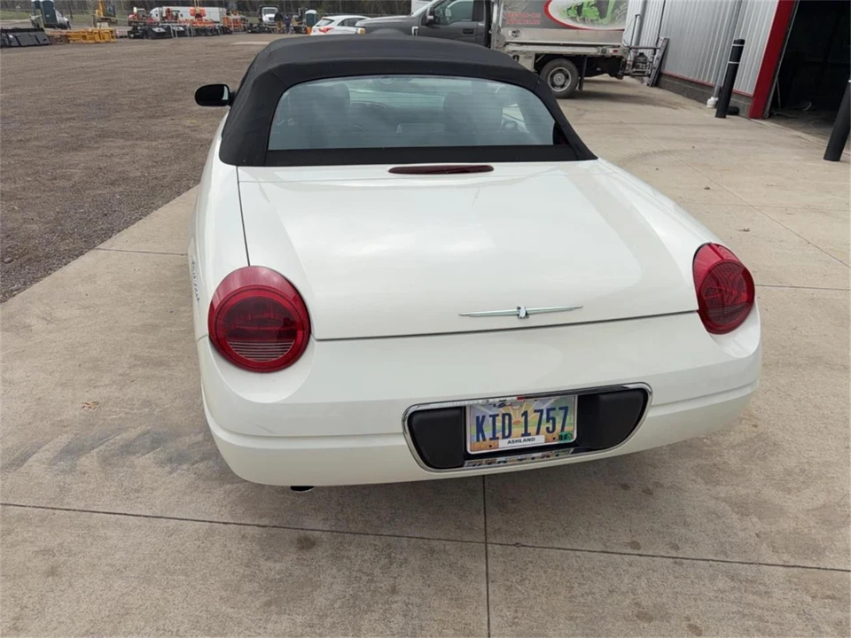 2002 Ford Thunderbird 11th Gen - Image 5 of 20