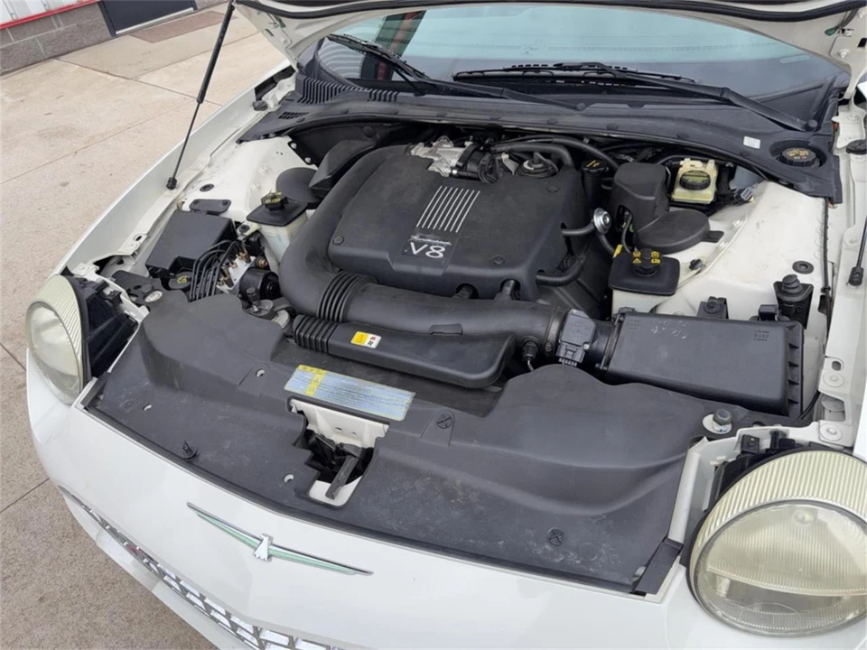 2002 Ford Thunderbird 11th Gen - Image 17 of 20