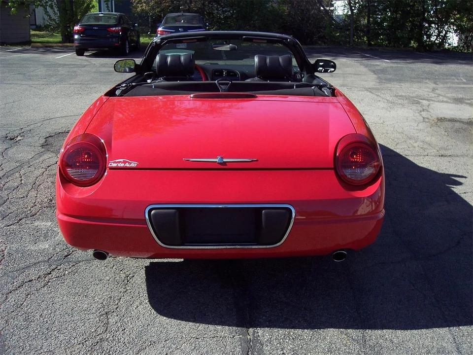 2002 Ford Thunderbird 11th Gen - Image 11 of 17