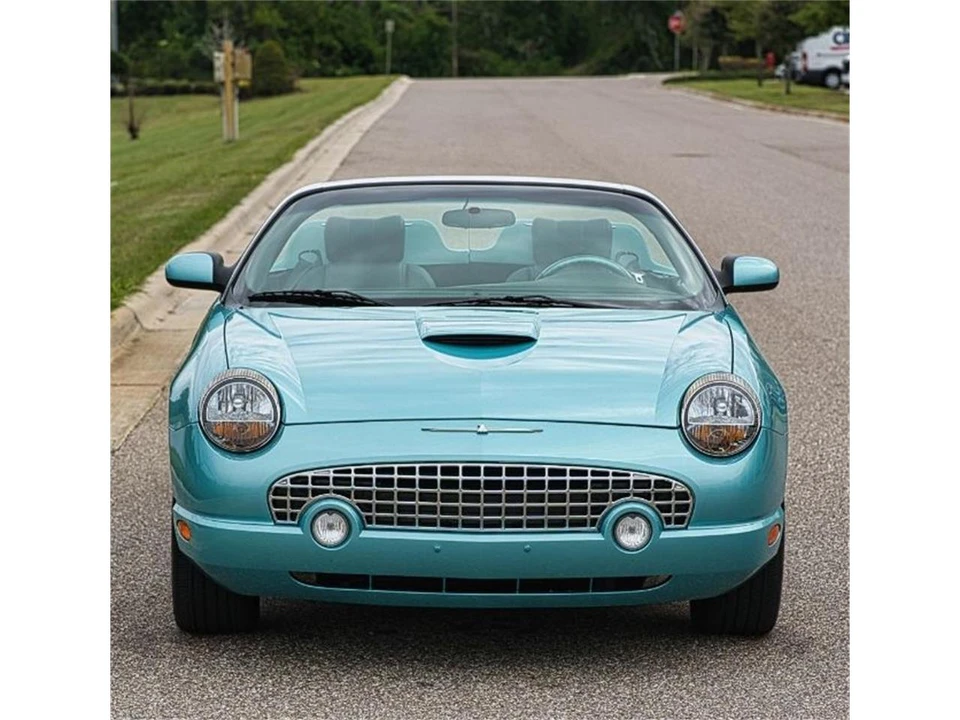 2002 Ford Thunderbird 11th Gen - Image 5 of 16