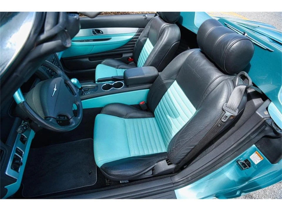 2002 Ford Thunderbird 11th Gen - Image 6 of 16