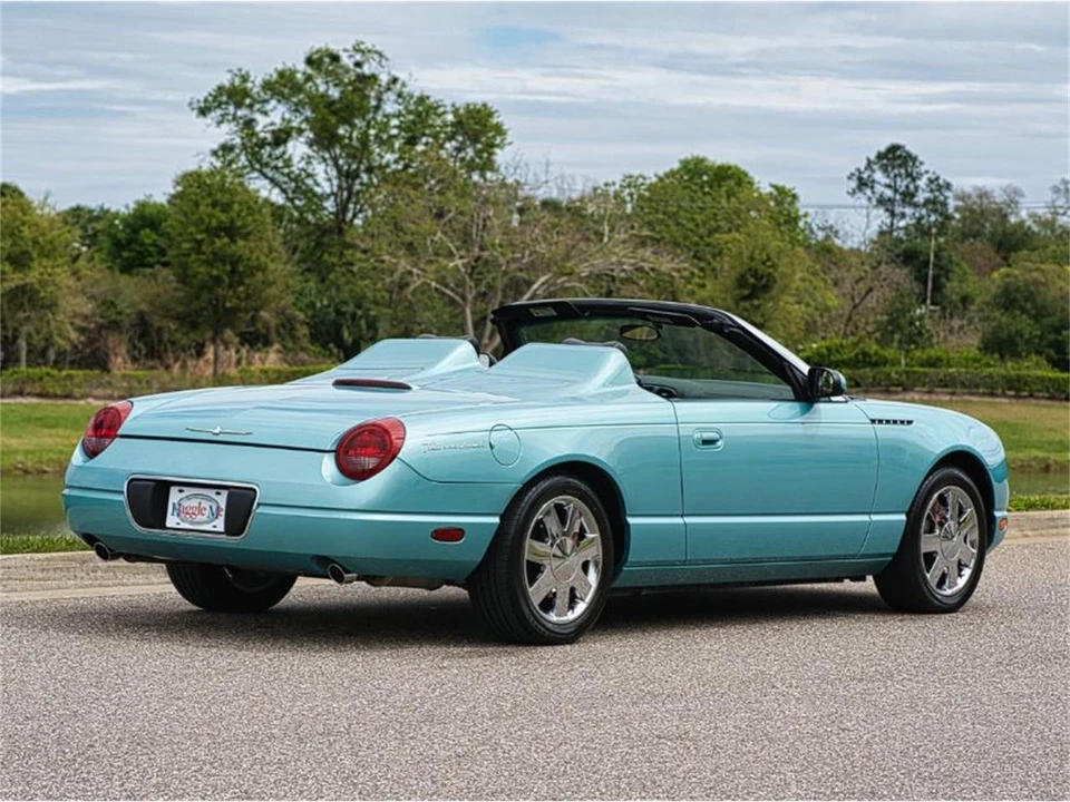 2002 Ford Thunderbird 11th Gen - Image 14 of 16