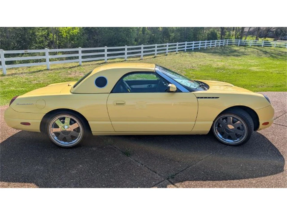 2002 Ford Thunderbird 11th Gen - Image 11 of 12
