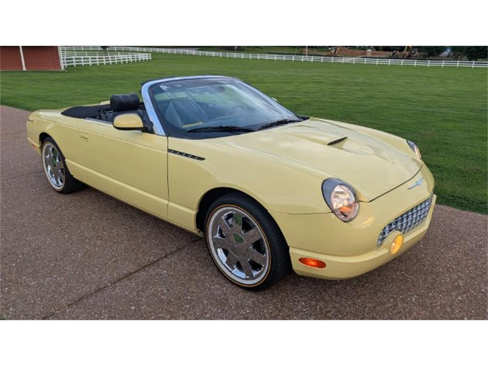 2002 Ford Thunderbird 11th Gen - Image 4 of 12