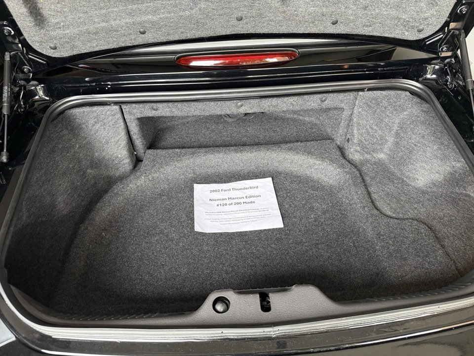 2002 Ford Thunderbird 11th Gen - Image 11 of 14