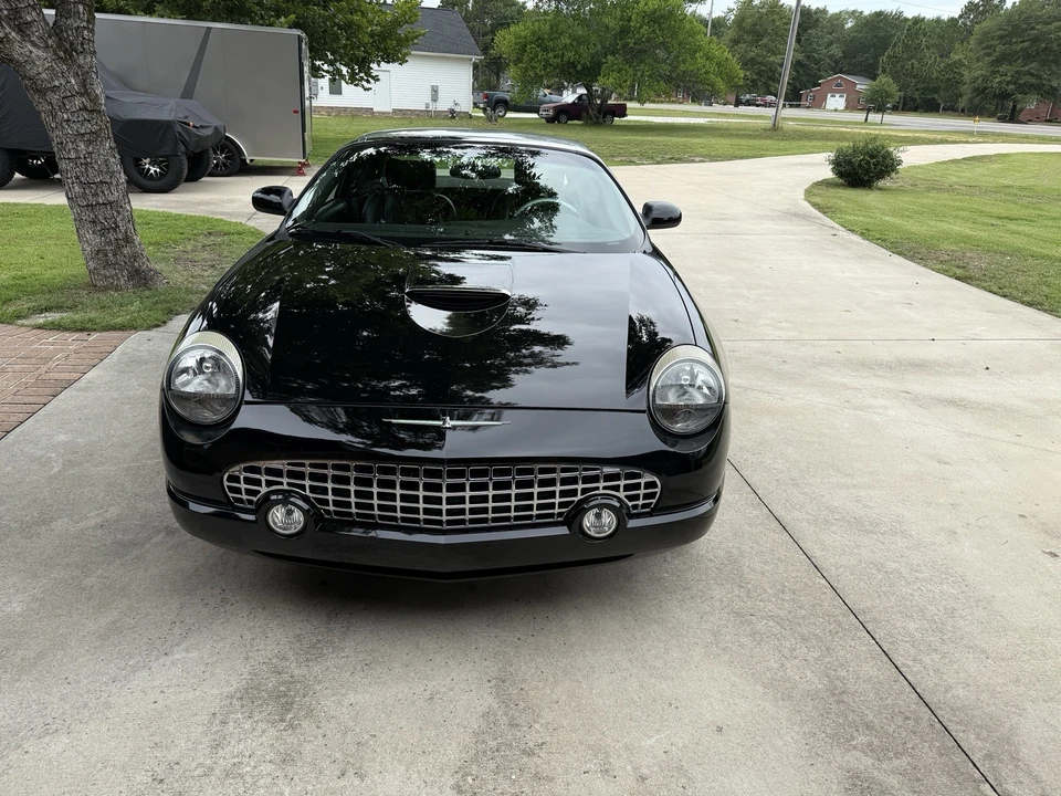 2002 Ford Thunderbird 11th Gen - Image 13 of 14