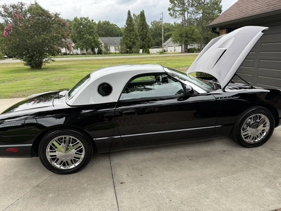 2002 Ford Thunderbird 11th Gen - Image 3 of 14
