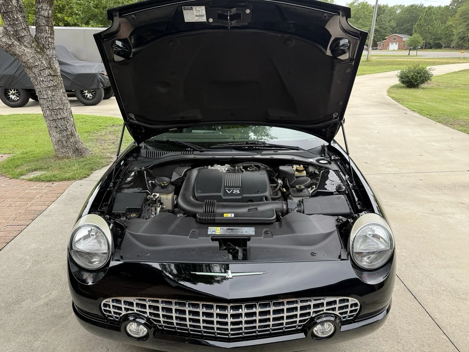 2002 Ford Thunderbird 11th Gen - Image 6 of 14