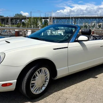 2002 Ford Thunderbird