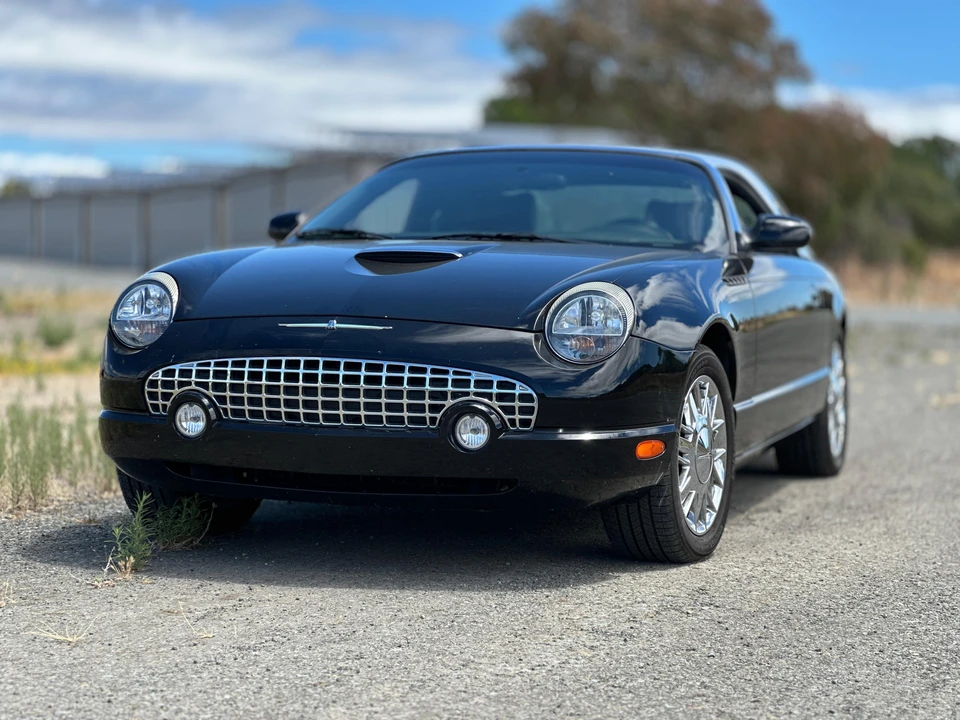 2002 Ford Thunderbird 11th Gen - Image 10 of 31