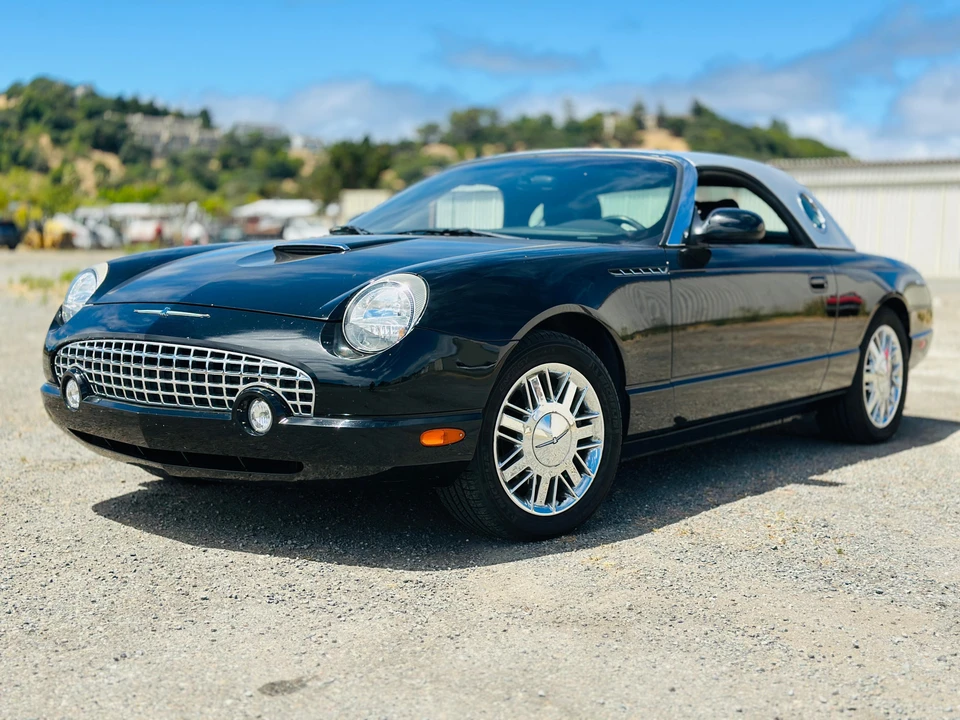 2002 Ford Thunderbird 11th Gen - Image 11 of 31