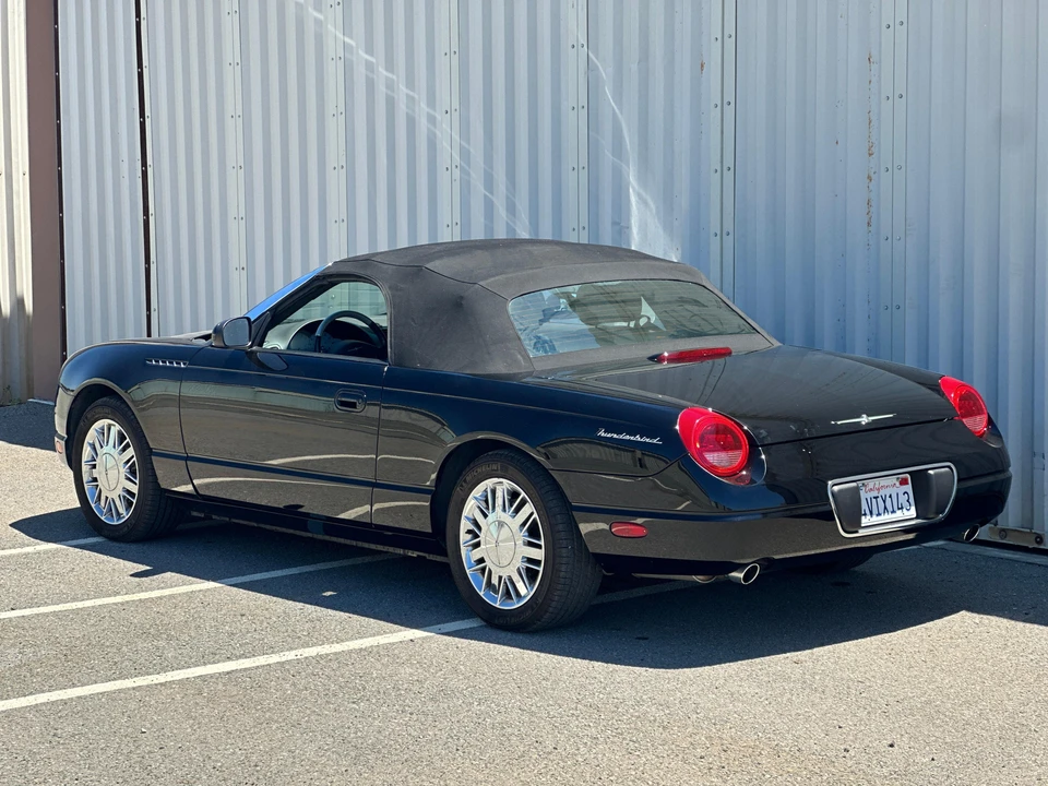 2002 Ford Thunderbird 11th Gen - Image 28 of 31