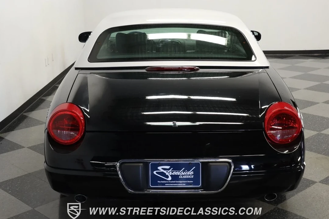 2002 Ford Thunderbird 11th Gen - Image 9 of 12