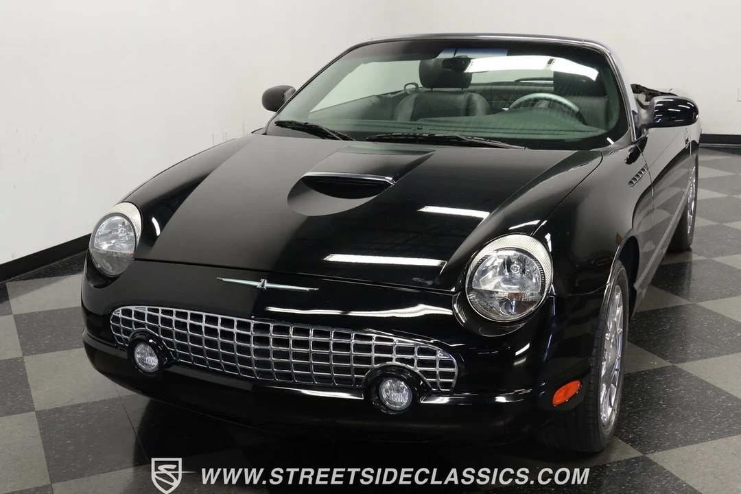 2002 Ford Thunderbird 11th Gen - Image 17 of 21