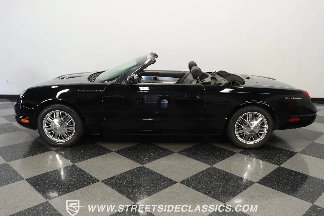 2002 Ford Thunderbird 11th Gen - Image 3 of 12