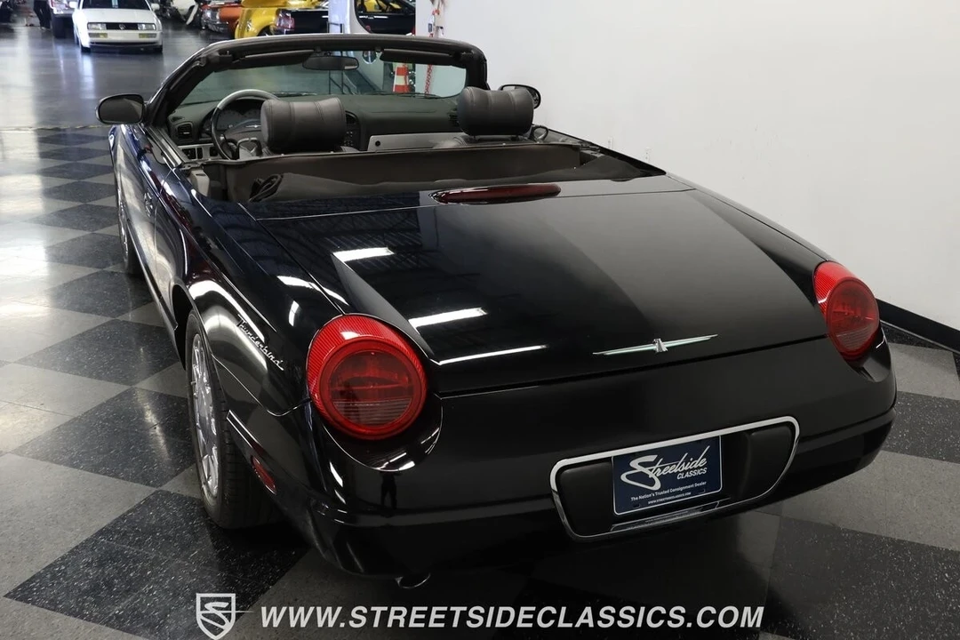 2002 Ford Thunderbird 11th Gen - Image 8 of 12