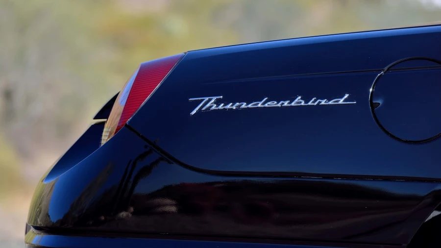 2002 Ford Thunderbird 11th Gen - Image 11 of 29