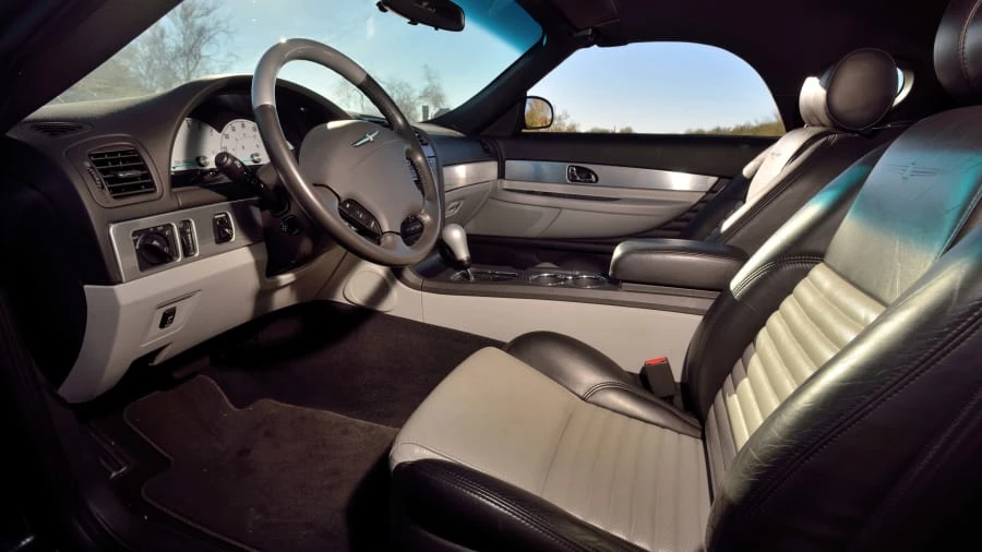 2002 Ford Thunderbird 11th Gen - Image 27 of 29