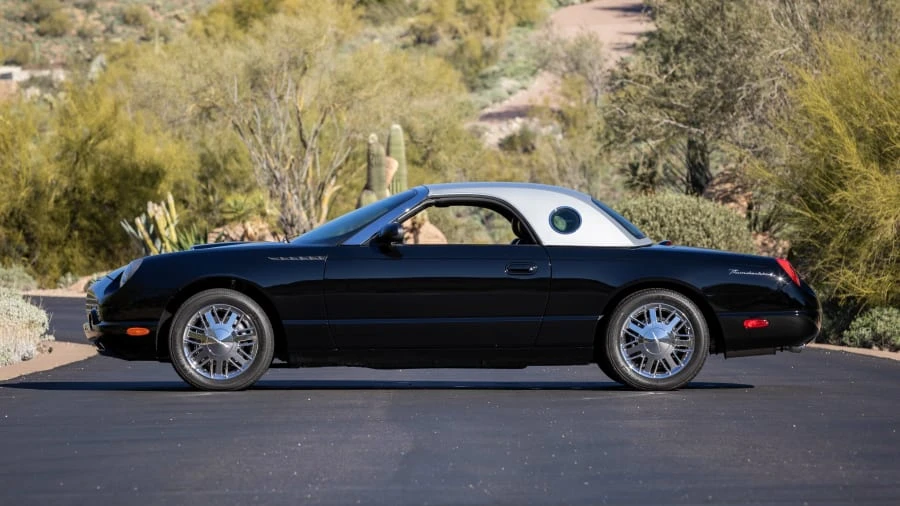 2002 Ford Thunderbird 11th Gen - Image 2 of 23