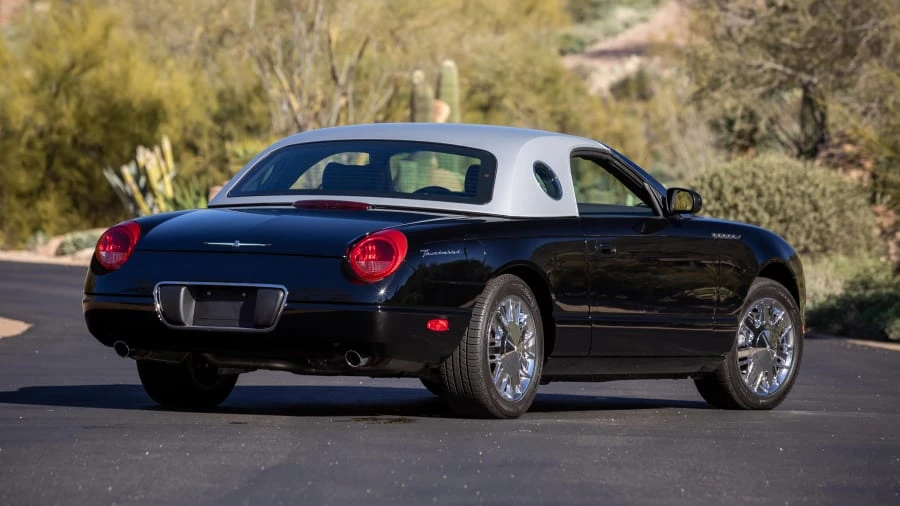 2002 Ford Thunderbird 11th Gen - Image 13 of 23