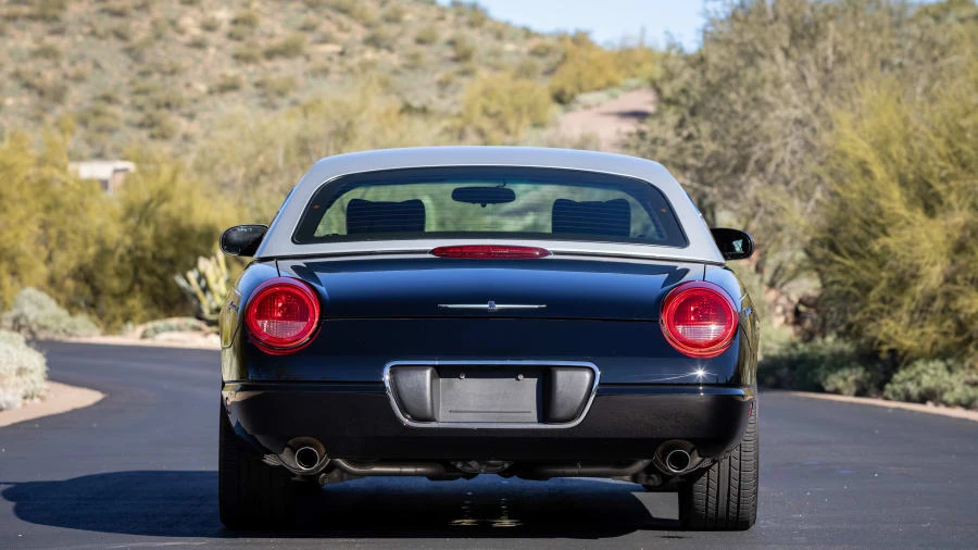 2002 Ford Thunderbird 11th Gen - Image 15 of 23