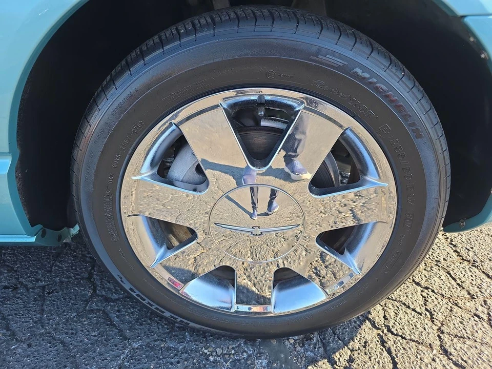 2002 Ford Thunderbird 11th Gen - Image 16 of 21