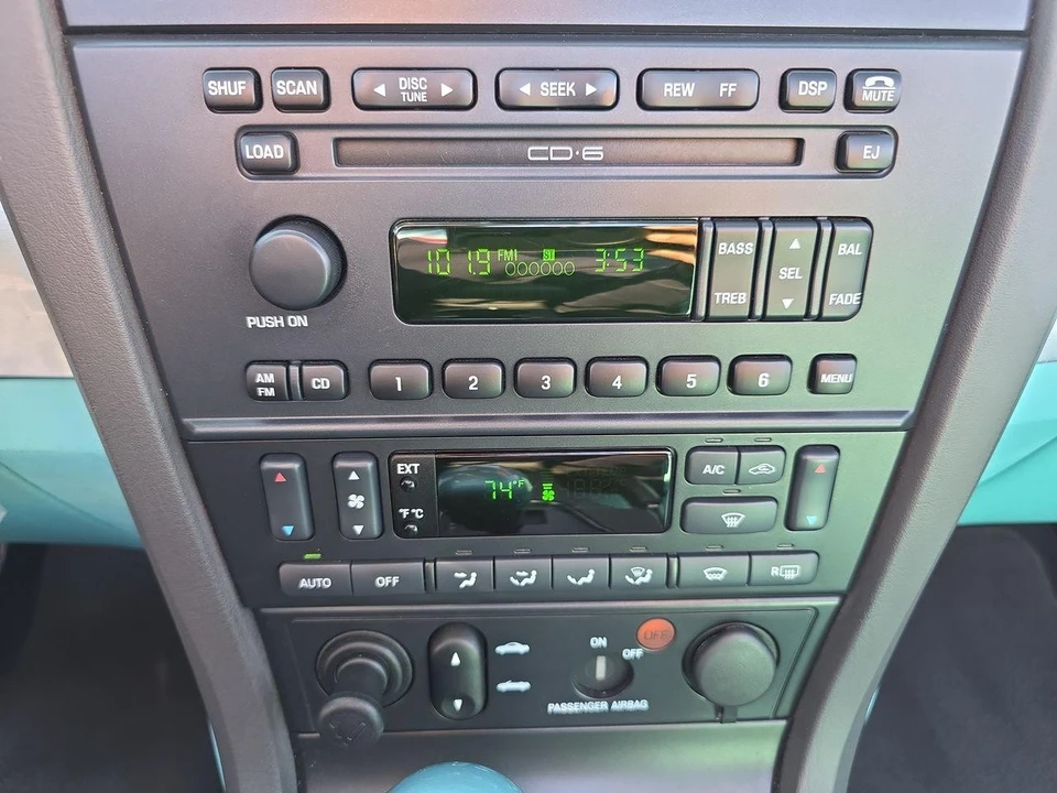 2002 Ford Thunderbird 11th Gen - Image 9 of 21