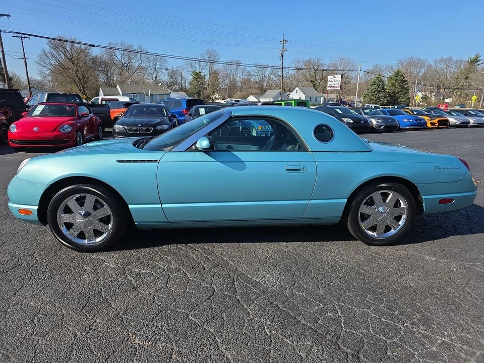 2002 Ford Thunderbird 11th Gen - Image 19 of 21