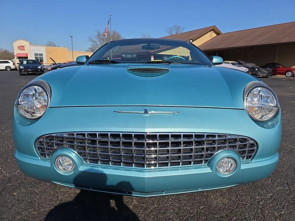 2002 Ford Thunderbird 11th Gen - Image 12 of 21