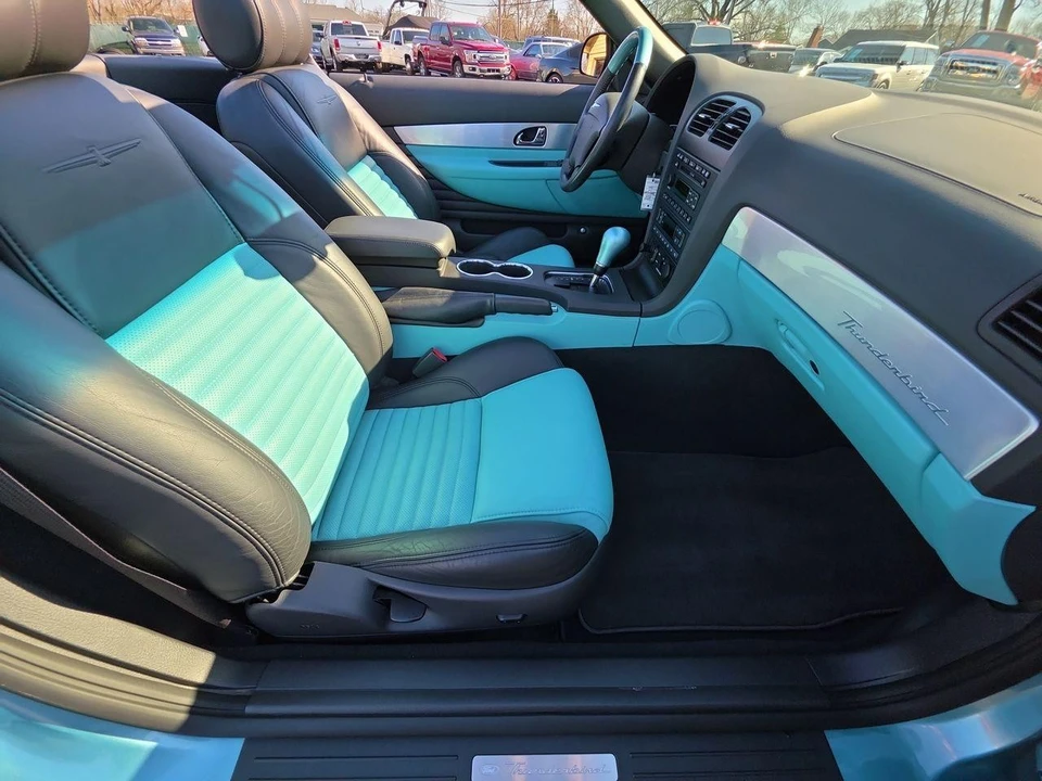 2002 Ford Thunderbird 11th Gen - Image 8 of 21