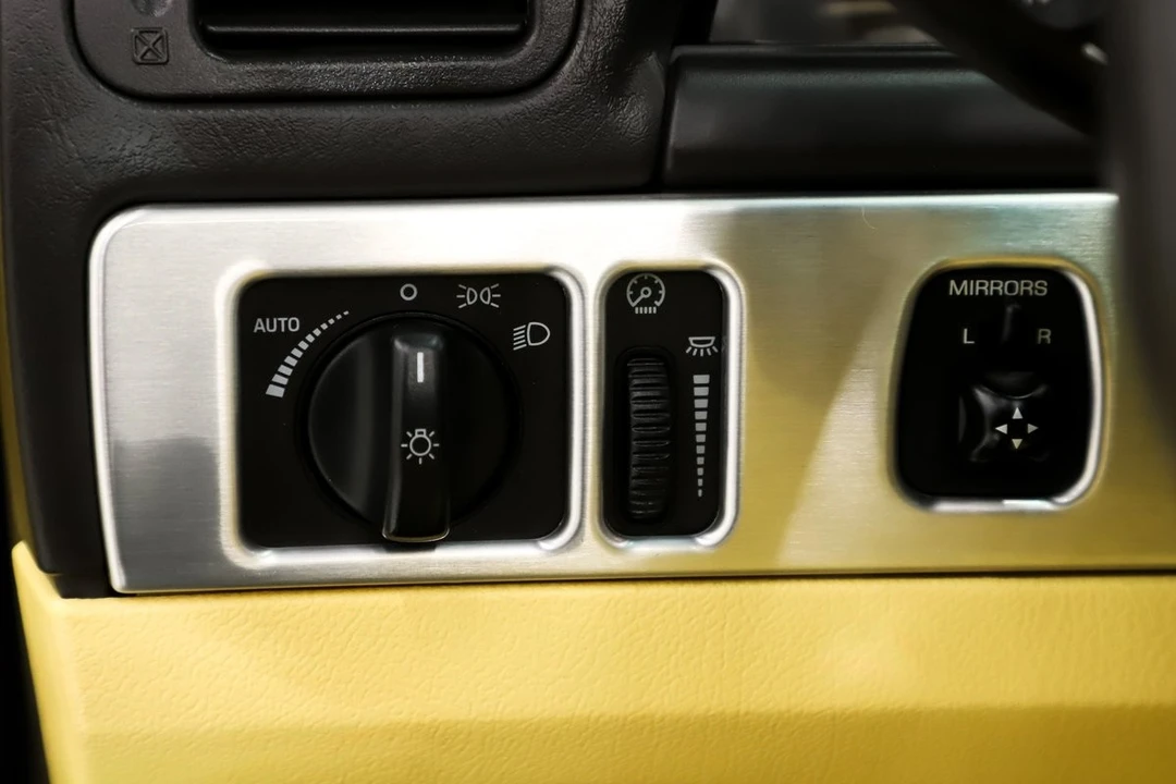 2002 Ford Thunderbird 11th Gen - Image 30 of 31