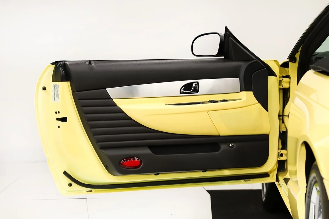 2002 Ford Thunderbird 11th Gen - Image 9 of 31