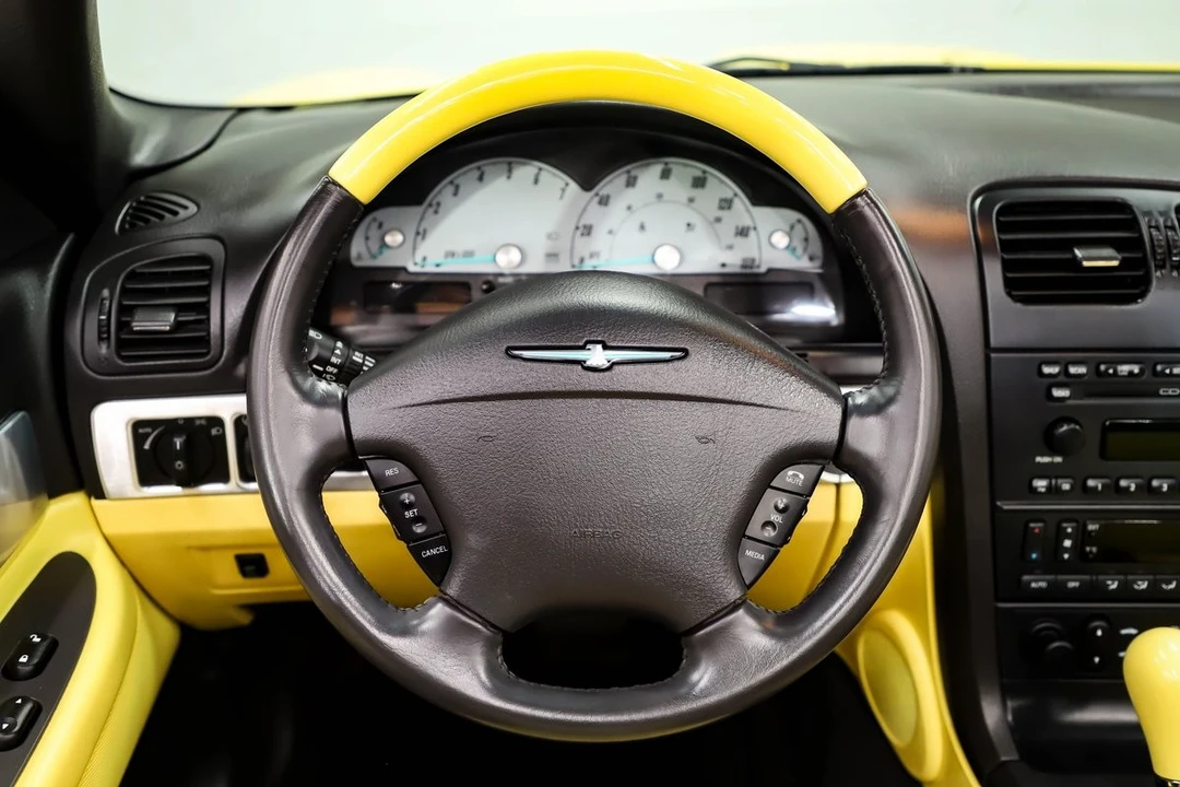 2002 Ford Thunderbird 11th Gen - Image 18 of 31