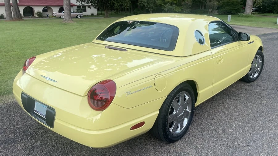 2002 Ford Thunderbird 11th Gen - Image 2 of 4