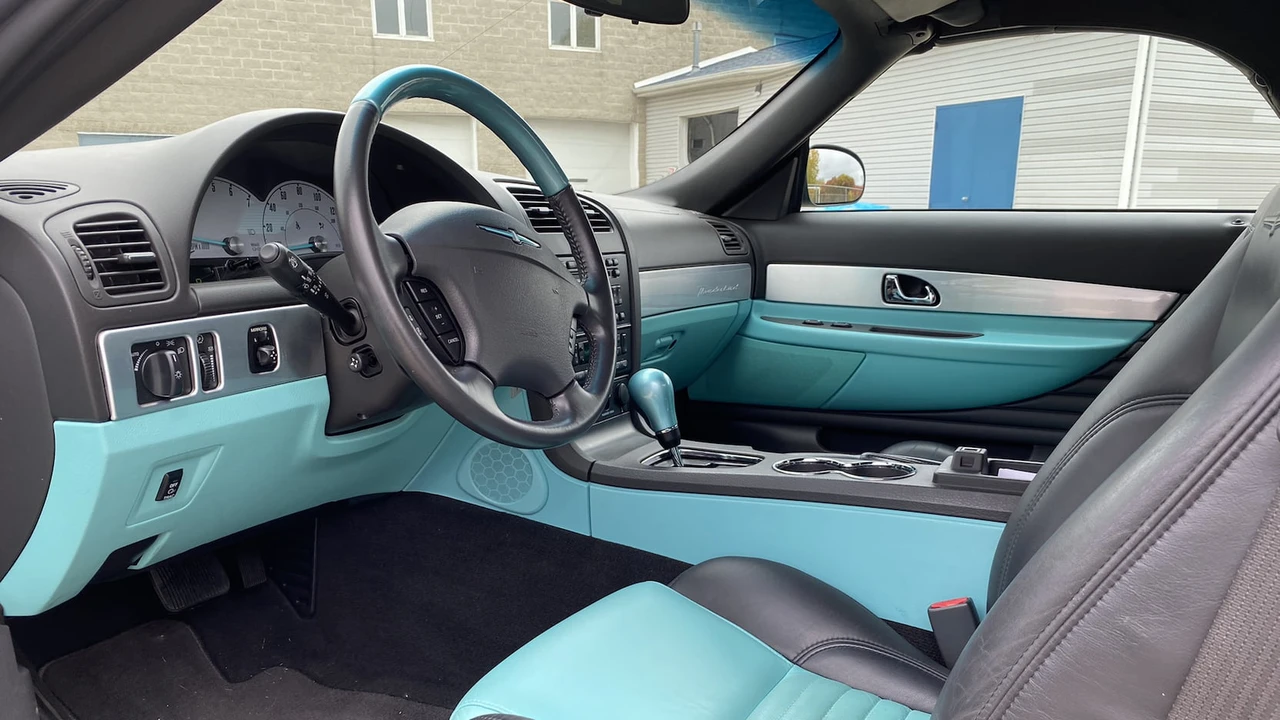 2002 Ford Thunderbird 11th Gen - Image 3 of 13