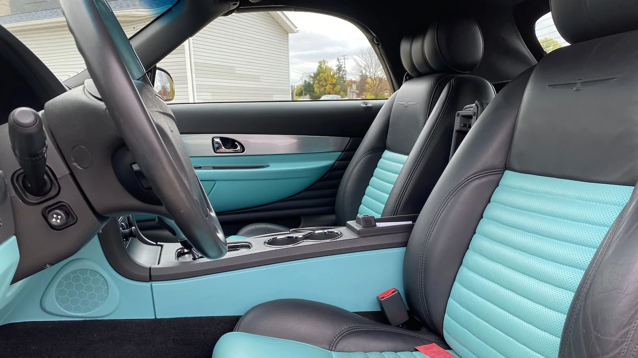 2002 Ford Thunderbird 11th Gen - Image 4 of 13
