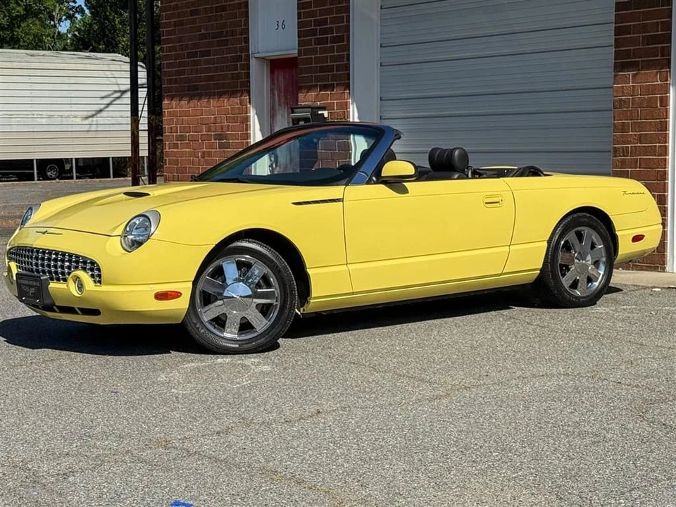 2002 Ford Thunderbird 11th Gen - Image 11 of 31