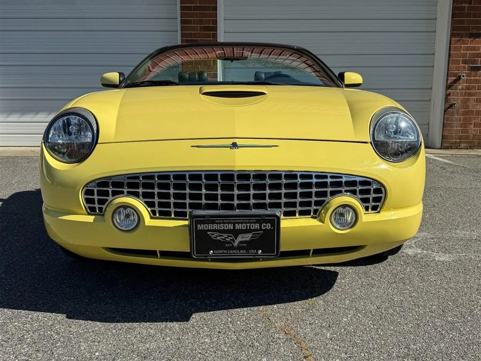 2002 Ford Thunderbird 11th Gen - Image 13 of 31