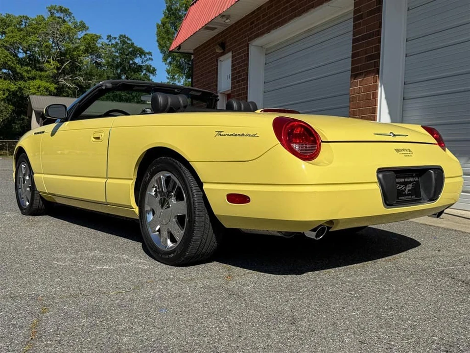 2002 Ford Thunderbird 11th Gen - Image 23 of 31