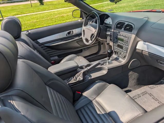 2002 Ford Thunderbird 11th Gen - Image 9 of 13