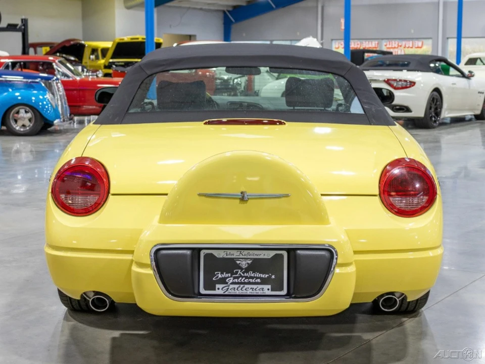 2002 Ford Thunderbird 11th Gen - Image 14 of 21
