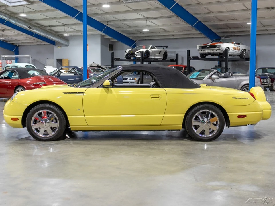 2002 Ford Thunderbird 11th Gen - Image 12 of 21