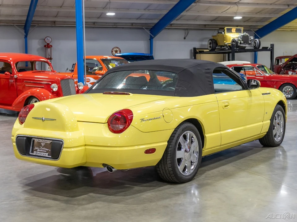 2002 Ford Thunderbird 11th Gen - Image 15 of 21