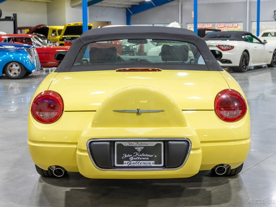 2002 Ford Thunderbird 11th Gen - Image 14 of 21