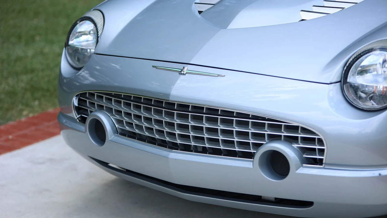 2002 Ford Thunderbird 11th Gen - Image 20 of 31