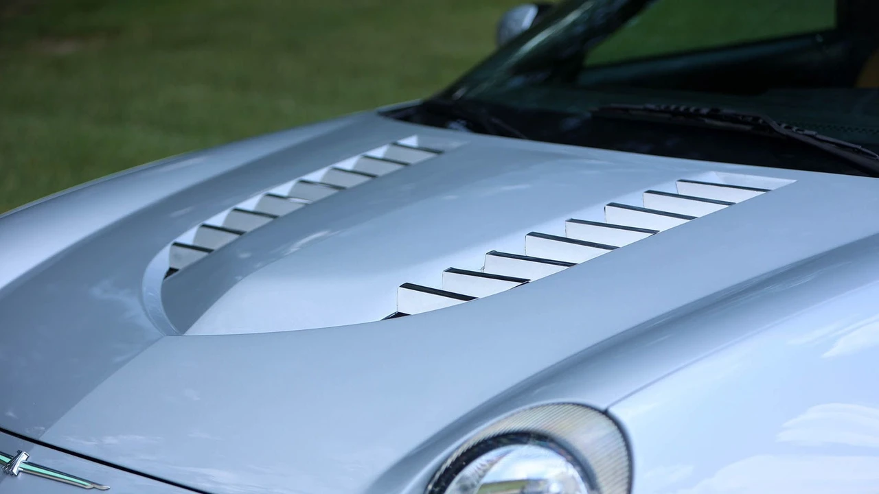 2002 Ford Thunderbird 11th Gen - Image 15 of 31