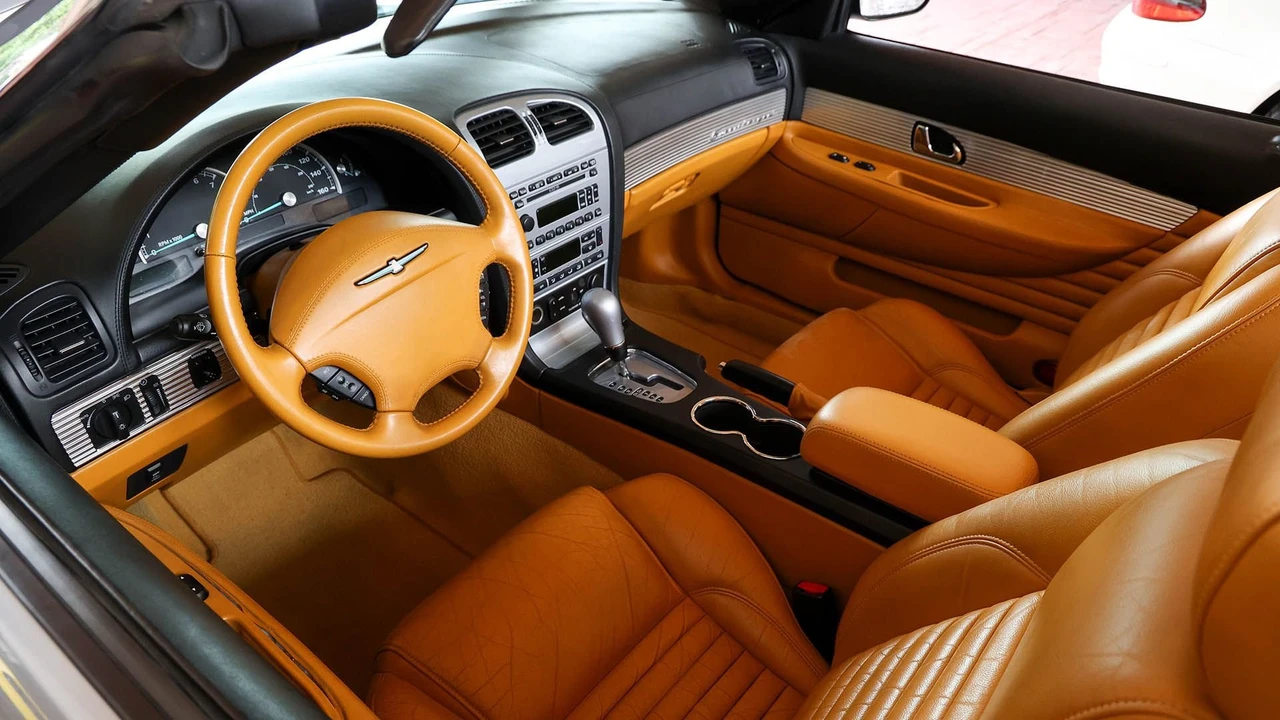 2002 Ford Thunderbird 11th Gen - Image 7 of 31