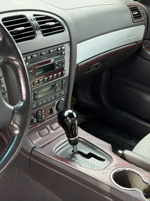 2002 Ford Thunderbird 11th Gen - Image 10 of 11