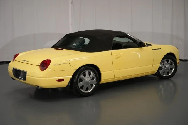 2002 Ford Thunderbird 11th Gen - Image 22 of 31